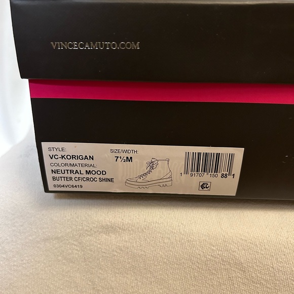 VINCE CAMUTO VC KORIGAN BOOT Sz 7.5 NIB | Lug Sole | Croc | Combat Boot | - Picture 7 of 7